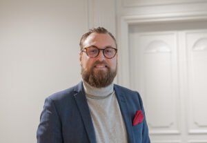 Factoringgruppen utmanar checkkrediten – lanserar ny helhetslösning Factoringgruppen utmanar checkkrediten – lanserar ny helhetslösning