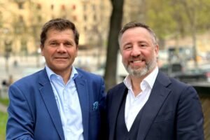 Adecla investerar i Auxality och inleder strategiskt samarbete Adecla investerar i Auxality och inleder strategiskt samarbete