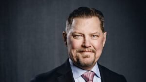 Sweco konverterar refinansierad revolverande kreditfacilitet om 400 miljoner euro till ett hållbarhetslänkat lån Sweco konverterar 400 miljoners kredit till hållbarhetslån