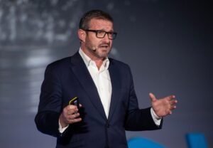 Vem litar du på? Inom tillverkningsindustrin är svaret: ingen Vem litar du på? Inom tillverkningsindustrin är svaret: ingen