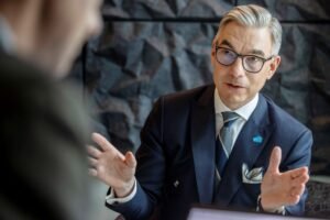Undersökning: AI-agenter blir strategisk fråga för finanschefer