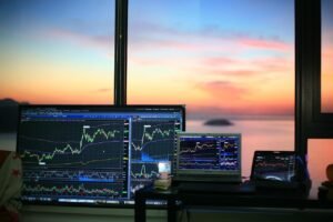 sergeitokmakov stock trading 6525081 1280 (1)