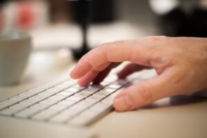 Personlarm som skydd i yrken med oförutsägbara risksituationer