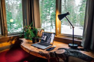 Distansarbetande akademiker: mer effektivt jobba hemma än på kontoret 3