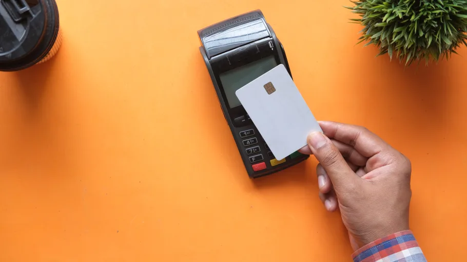 Debetkort: ett kreditkort för dig med betalningsanmärkning