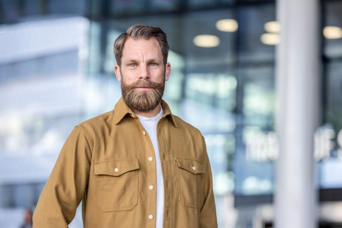Ny rapport om ungas privatekonomi: Fyra gånger så vanligt att tjejer har shopping som hobby jämfört med killar