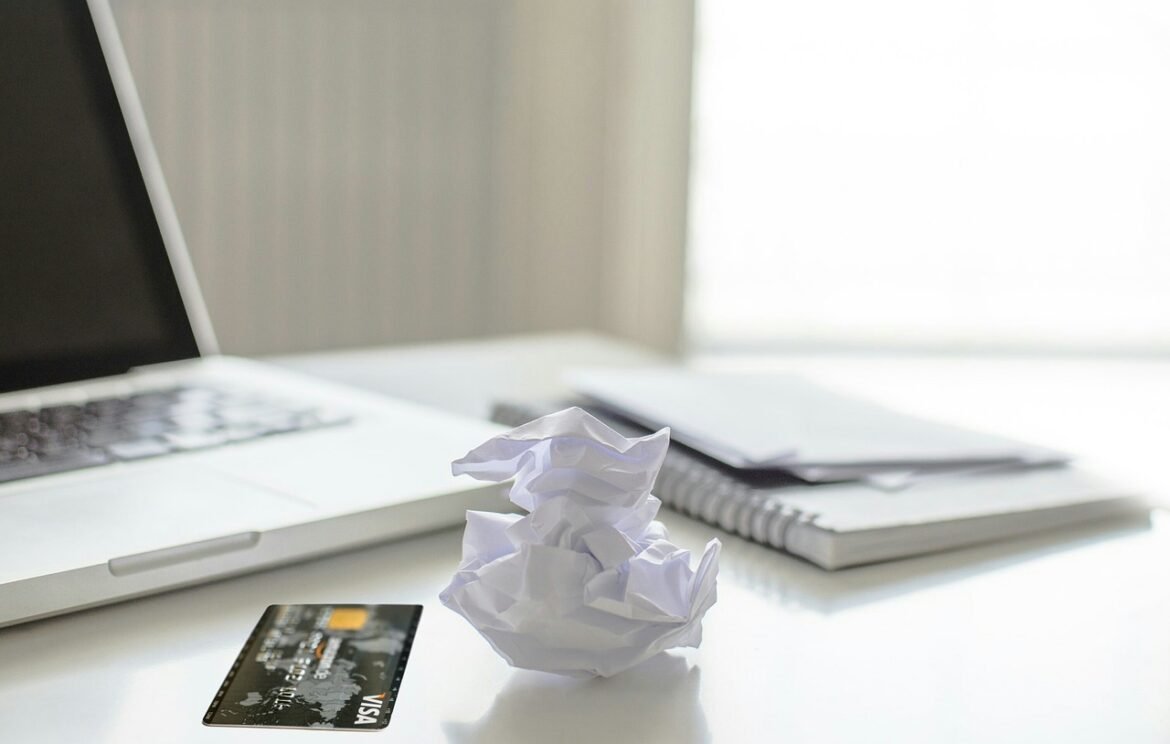 Ny rapport visar - kunskapen om skulder och kredit är låg i Sverige