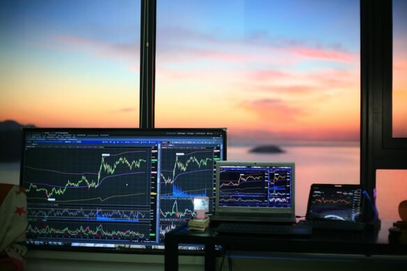 sergeitokmakov stock trading 6525081 1280 (1)
