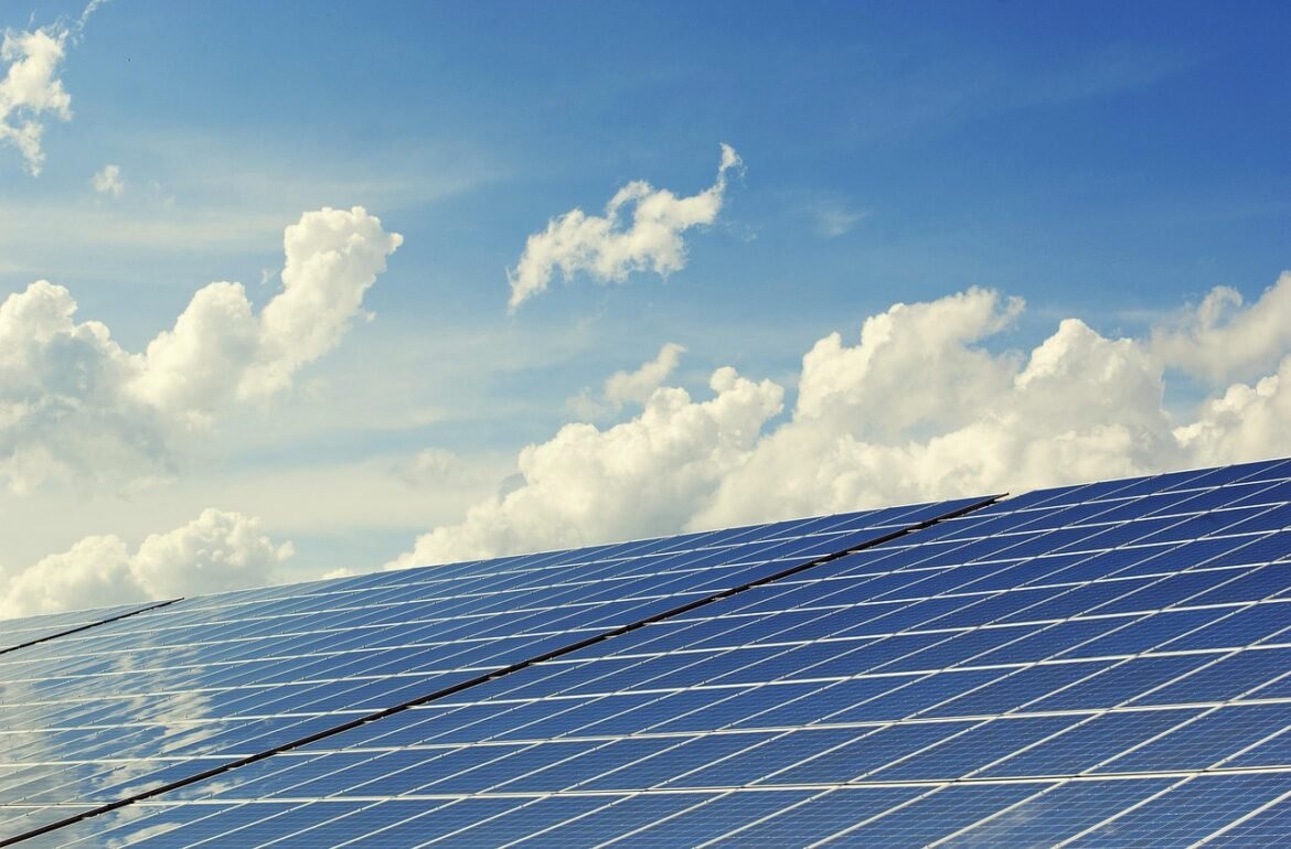 När solenergi ska skalas från en fastighet till en hel portfölj